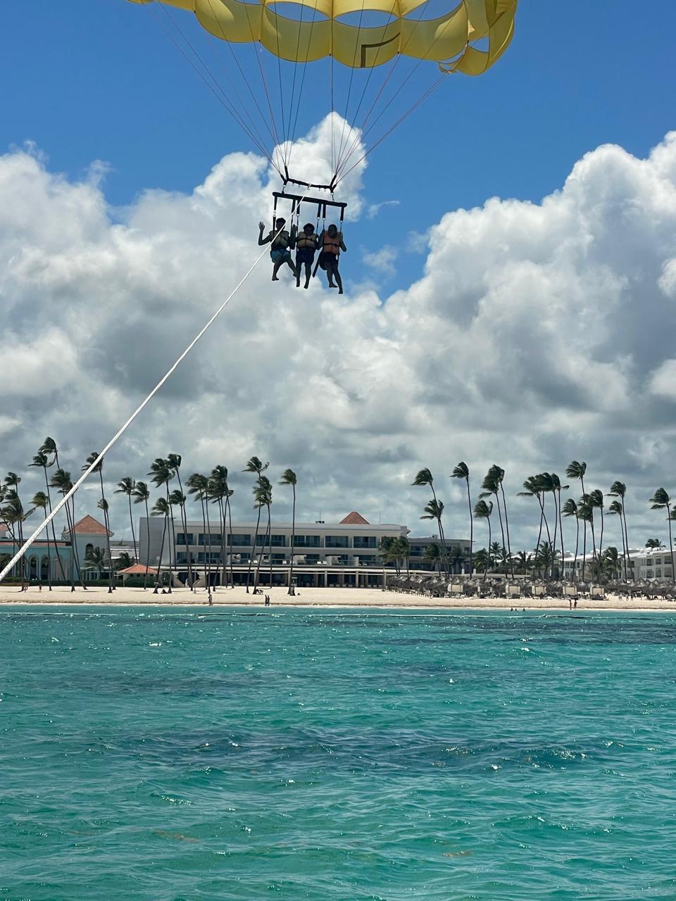 Parasailing at Bávaro Beach photo 9
